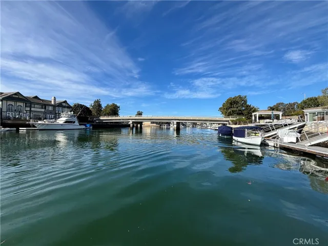 Enjoy the waterfront location.