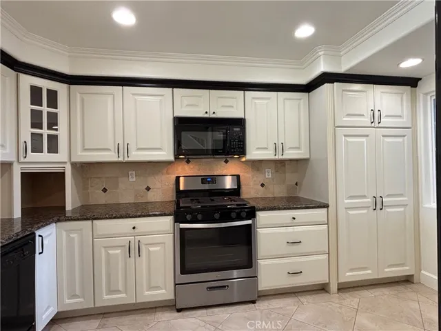 Well appointed kitchen