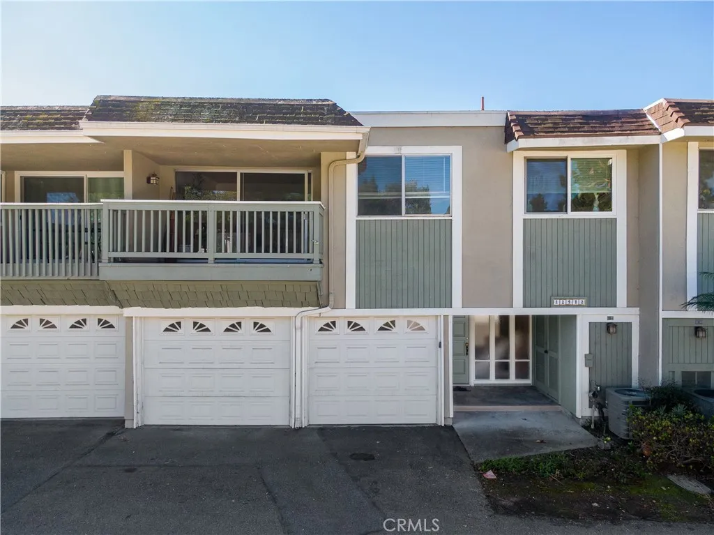 22482 Caminito Esteban, Laguna Hills, California 92653 home-pic-1