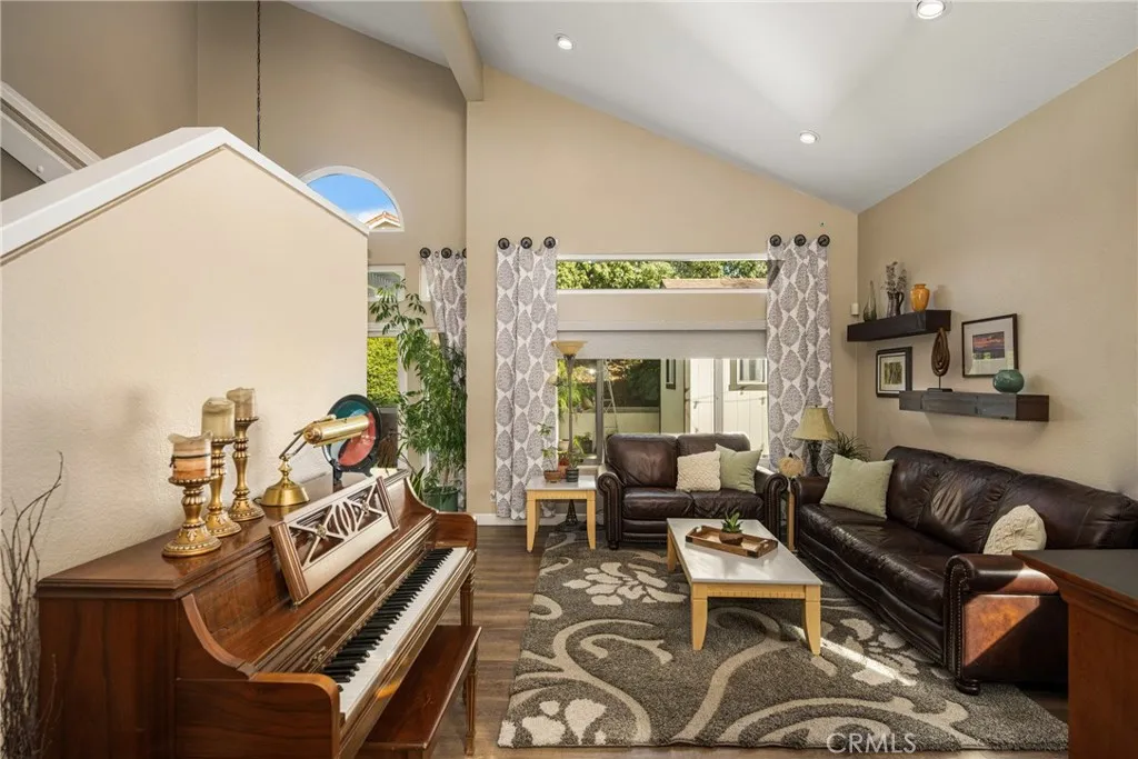 5550 Camino Tecate, Yorba Linda, California 92887 home-pic-8