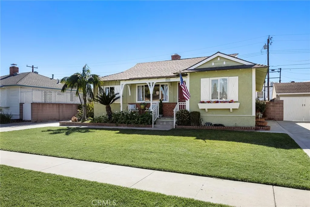 1836 W Southgate, Fullerton, California 92833 home-pic-39
