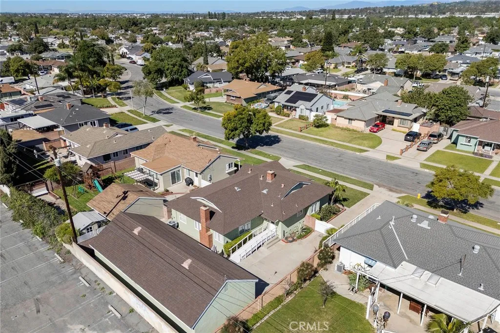 1836 W Southgate, Fullerton, California 92833 home-pic-35