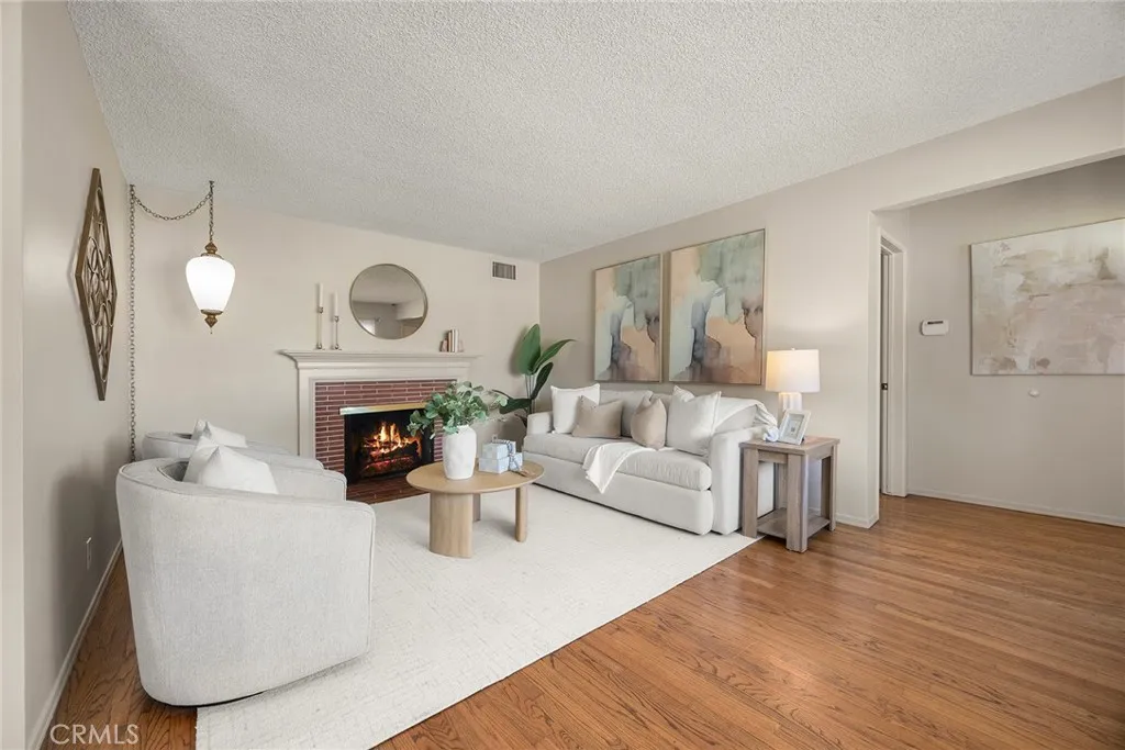 1836 W Southgate, Fullerton, California 92833 home-pic-16