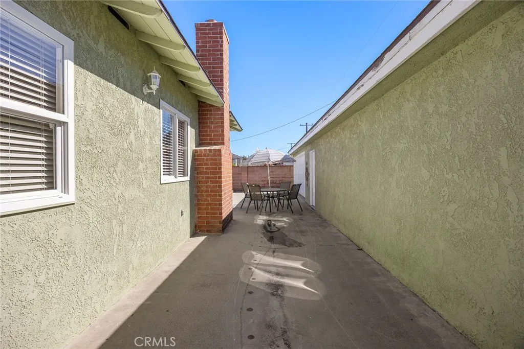 1836 W Southgate, Fullerton, California 92833 home-pic-31