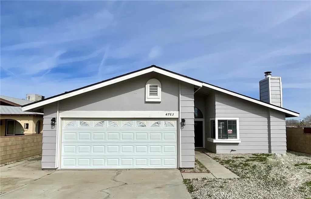 4763 W Avenue L8, Lancaster, California 93536 home-pic-1