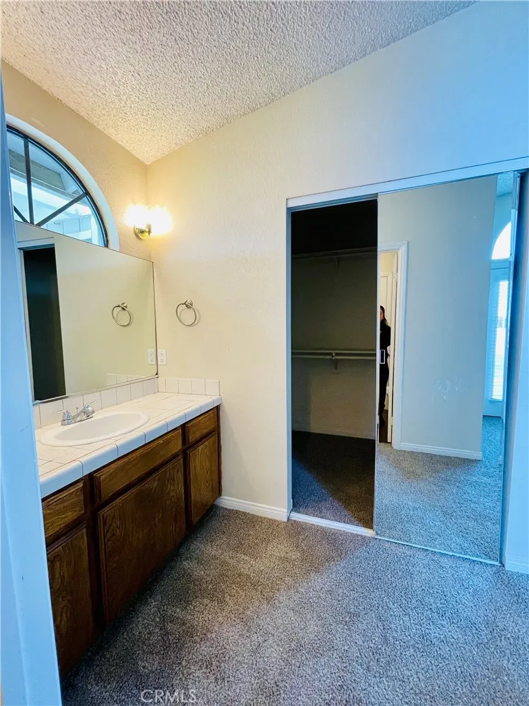 4763 W Avenue L8, Lancaster, California 93536 home-pic-10