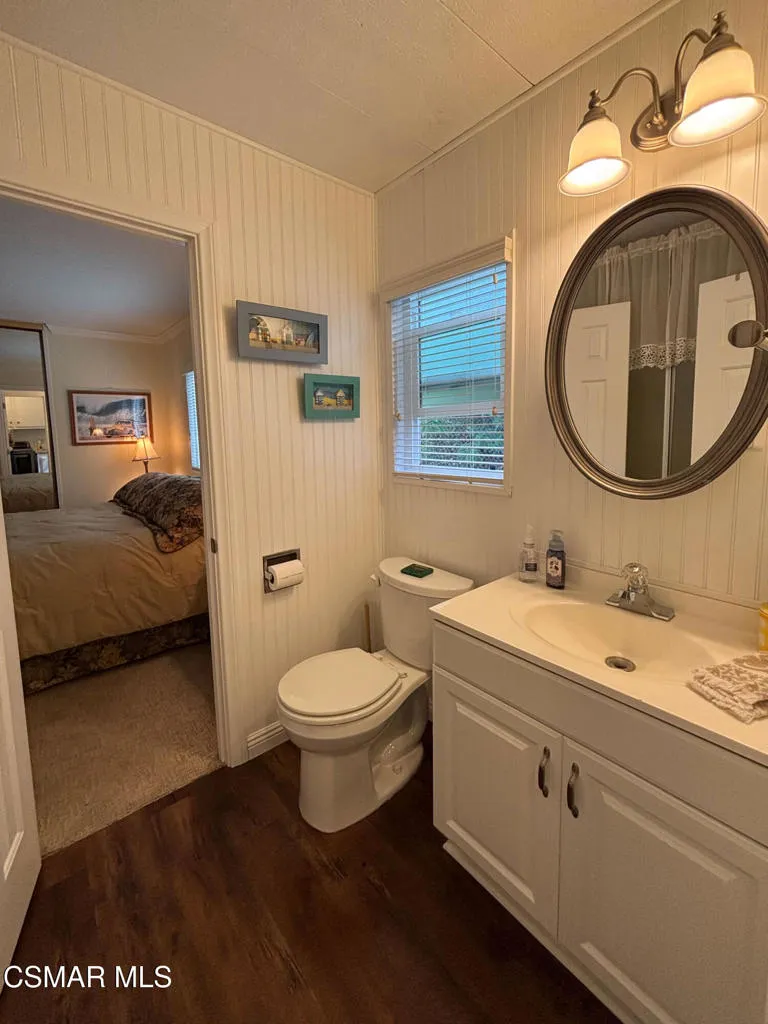 01GuestBath1 01GuestBath1