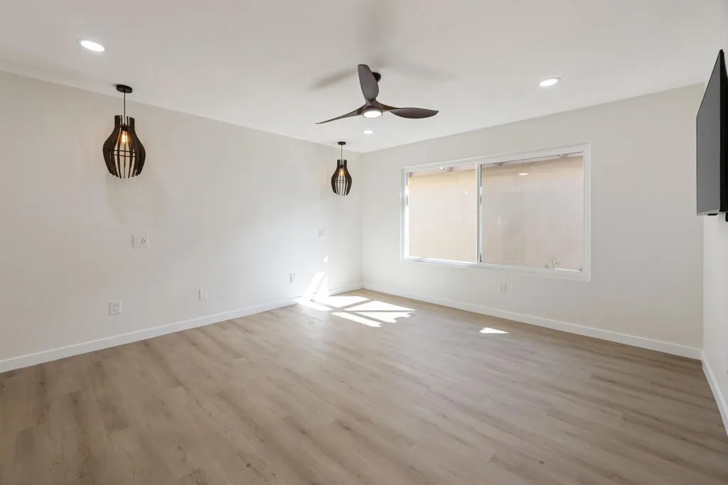251 Calle Del Verano, Palm Desert, California 92260 home-pic-19