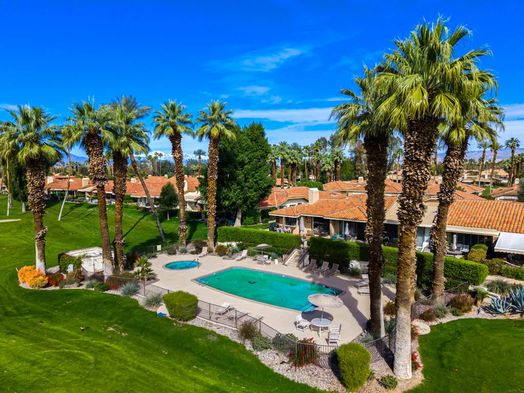 251 Calle Del Verano, Palm Desert, California 92260 home-pic-36