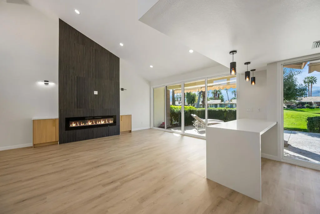 251 Calle Del Verano, Palm Desert, California 92260 home-pic-1
