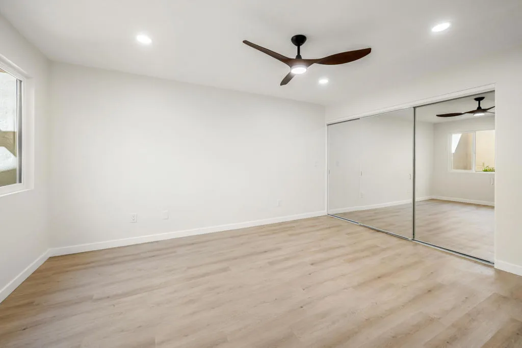 251 Calle Del Verano, Palm Desert, California 92260 home-pic-16