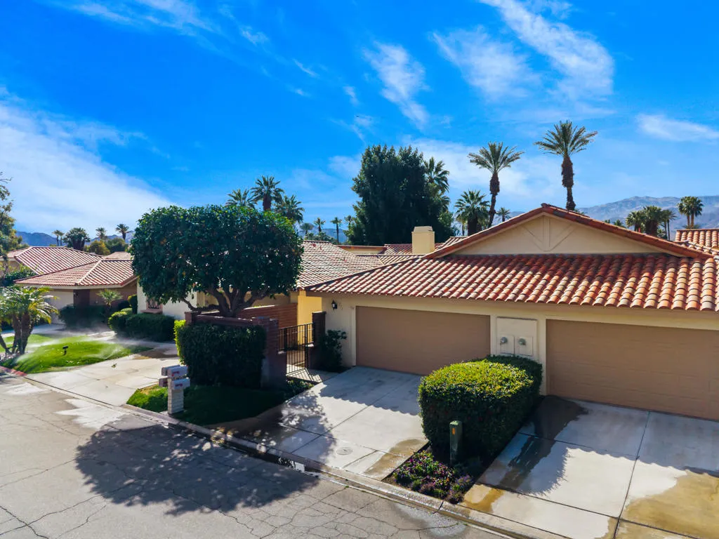 251 Calle Del Verano, Palm Desert, California 92260 home-pic-27