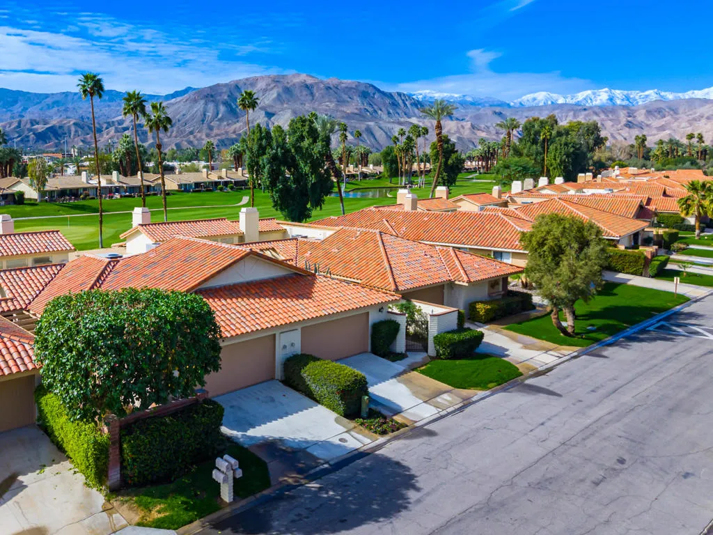 251 Calle Del Verano, Palm Desert, California 92260 home-pic-32