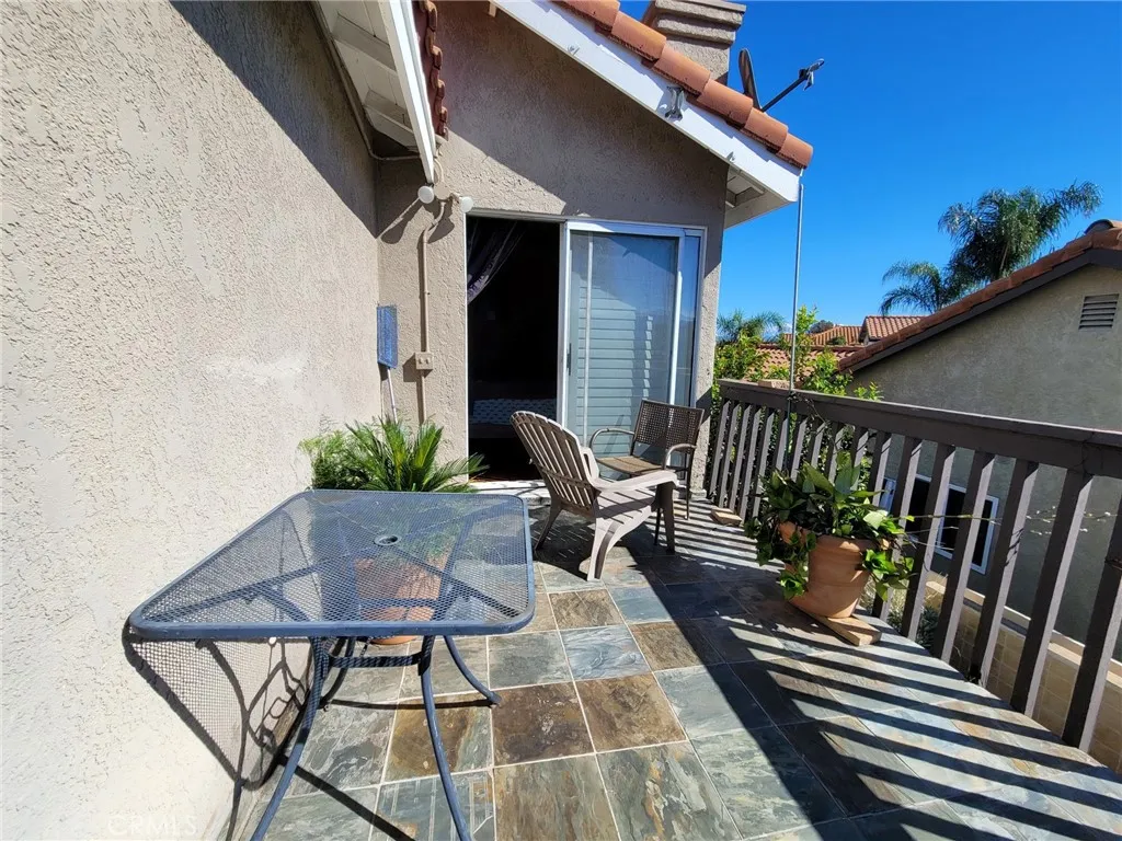 560 Calhoun Street, Corona, California 92879 home-pic-24