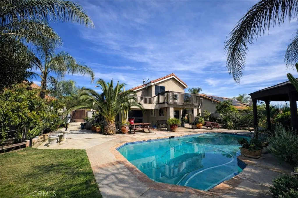 560 Calhoun Street, Corona, California 92879 home-pic-28