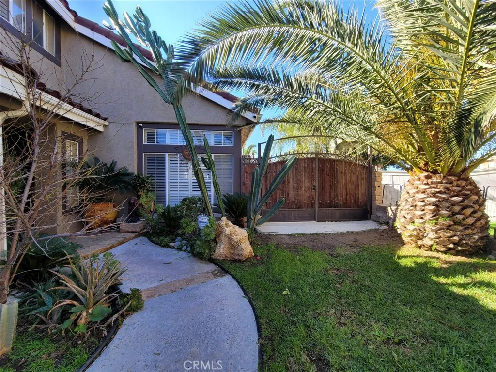 560 Calhoun Street, Corona, California 92879 home-pic-4