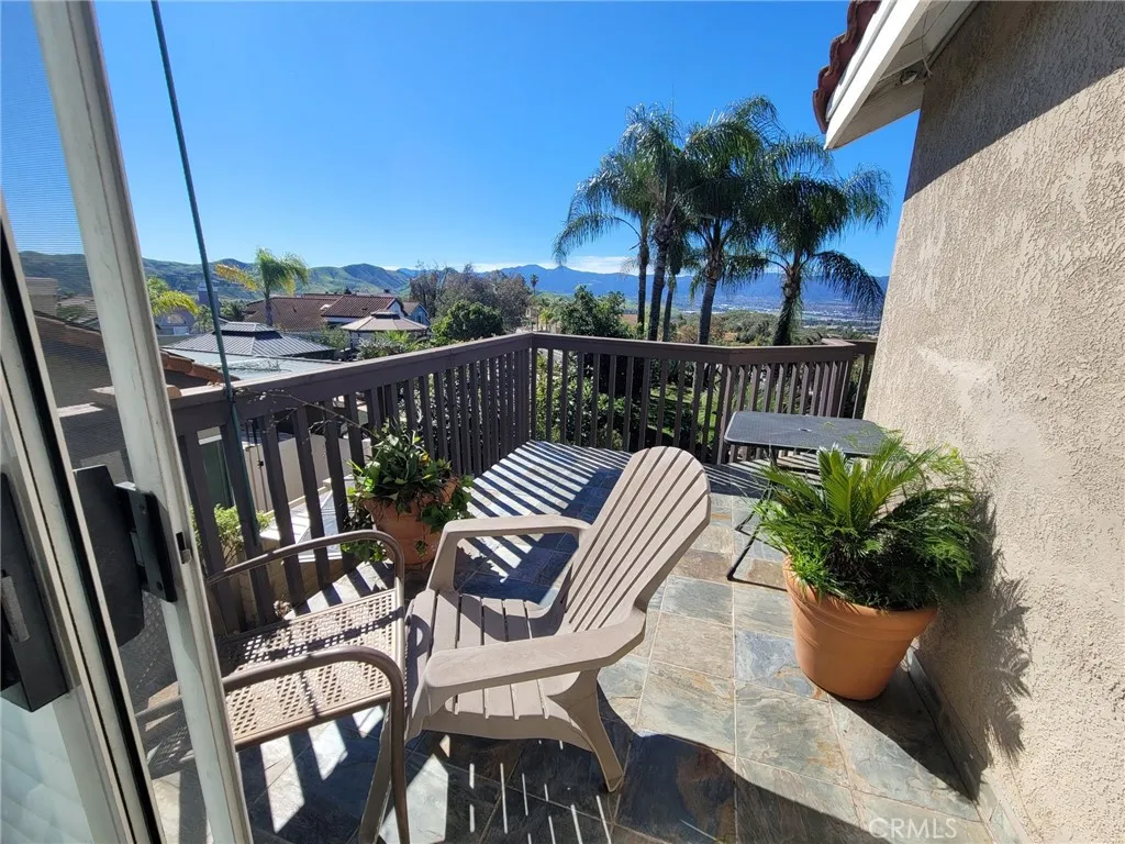 560 Calhoun Street, Corona, California 92879 home-pic-18