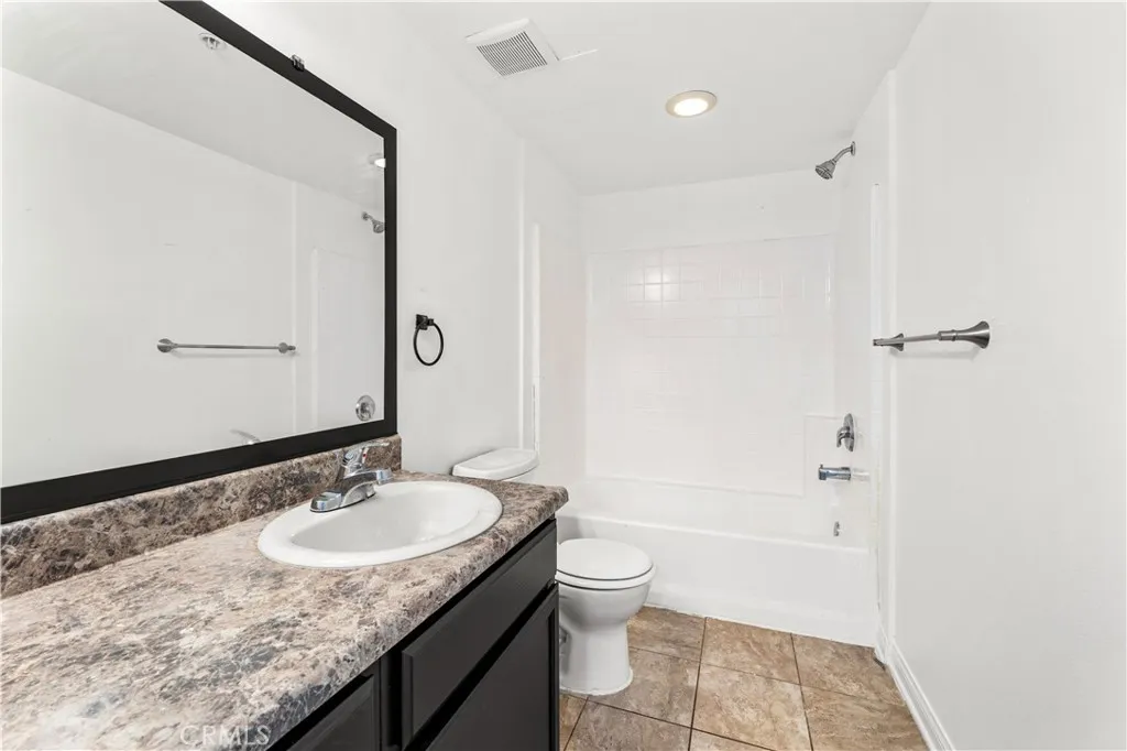 12076 S Broadway, Los Angeles, California 90061 home-pic-22