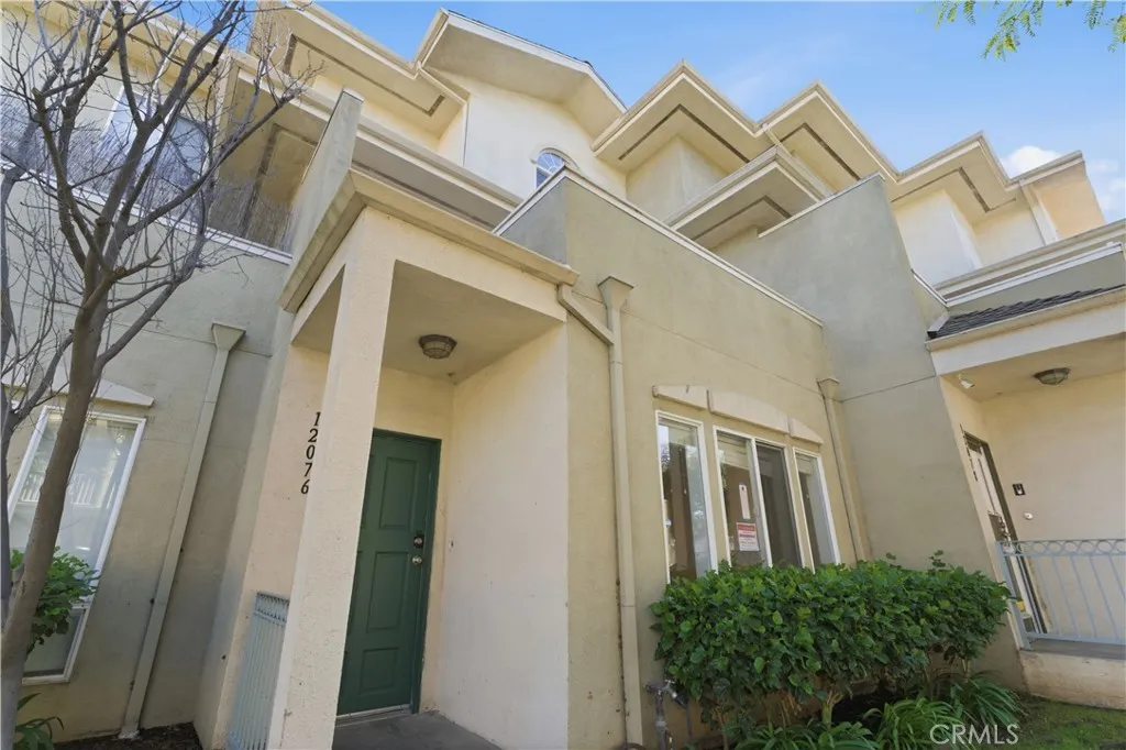 12076 S Broadway, Los Angeles, California 90061 home-pic-44