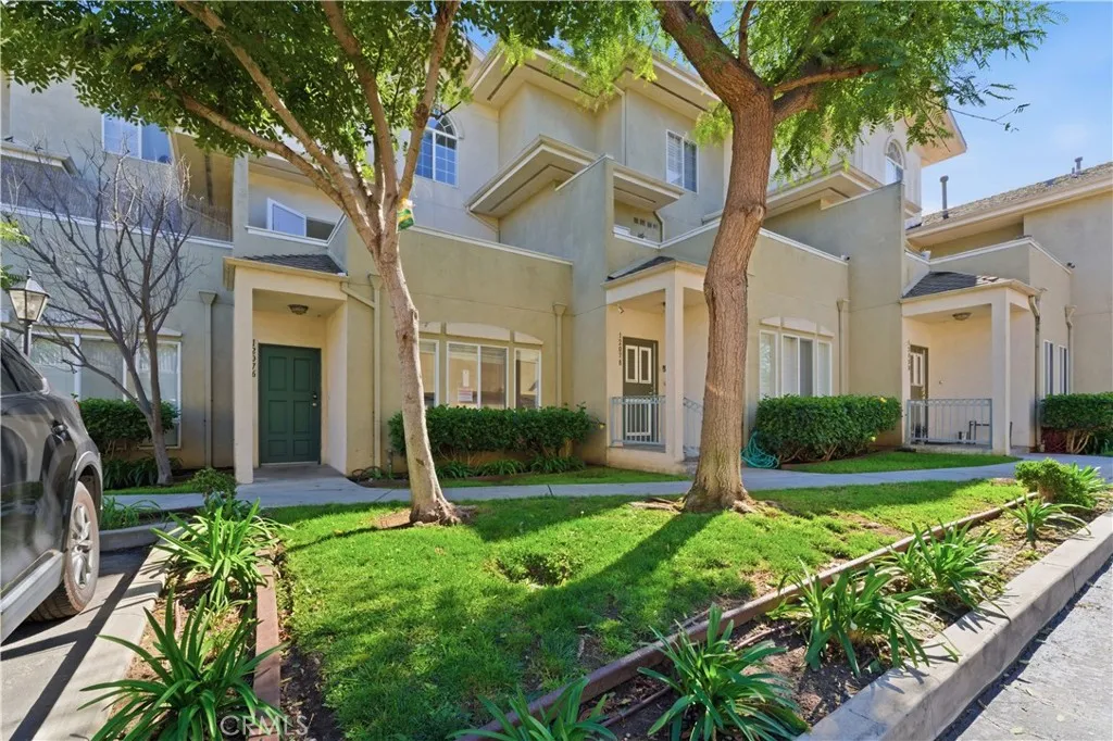 12076 S Broadway, Los Angeles, California 90061 home-pic-1