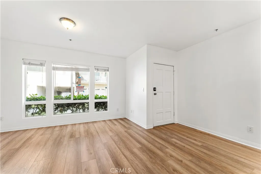 12076 S Broadway, Los Angeles, California 90061 home-pic-13