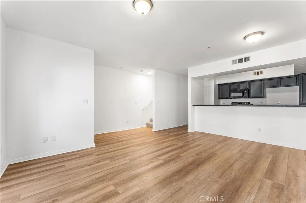 12076 S Broadway, Los Angeles, California 90061 home-pic-11