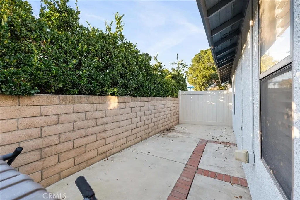 22901 Springdale, Moreno Valley, California 92557 home-pic-38