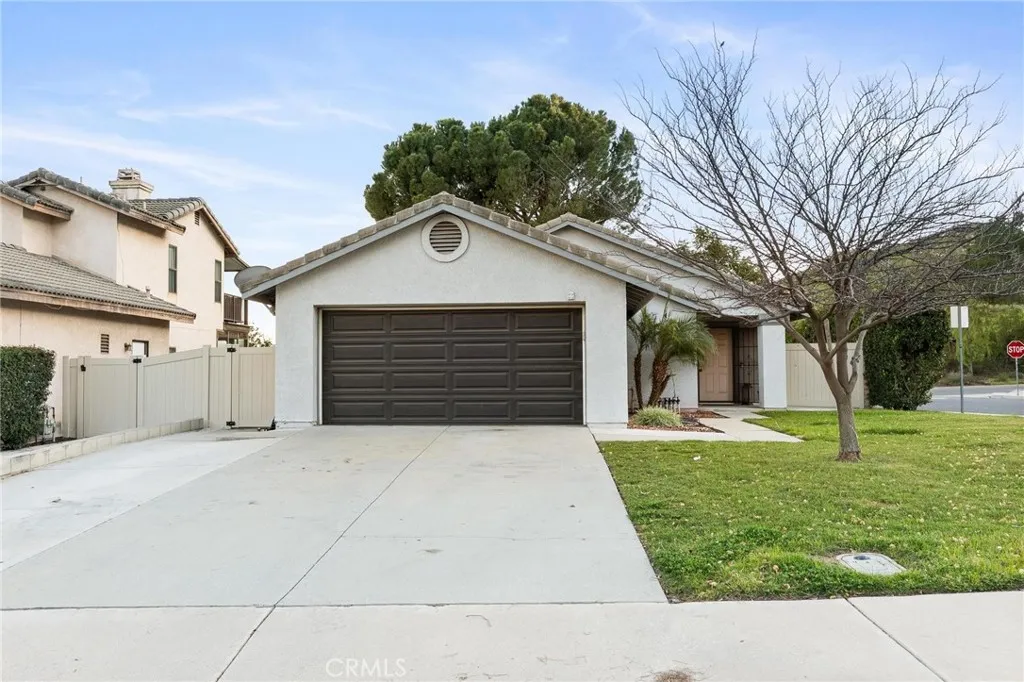 22901 Springdale, Moreno Valley, California 92557 home-pic-3