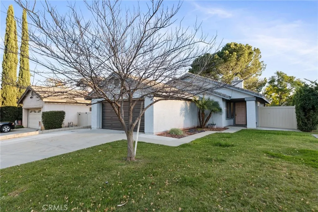 22901 Springdale, Moreno Valley, California 92557 home-pic-2