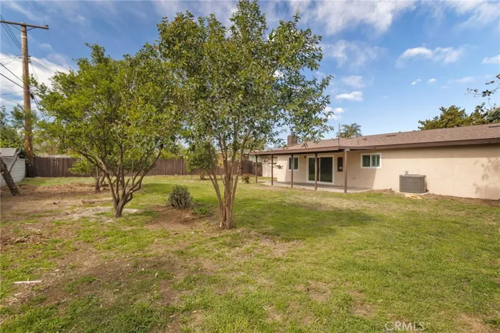 5874 Olive, Rialto, California 92377