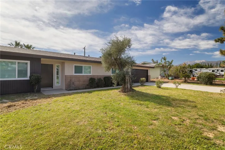 5874 Olive, Rialto, California 92377
