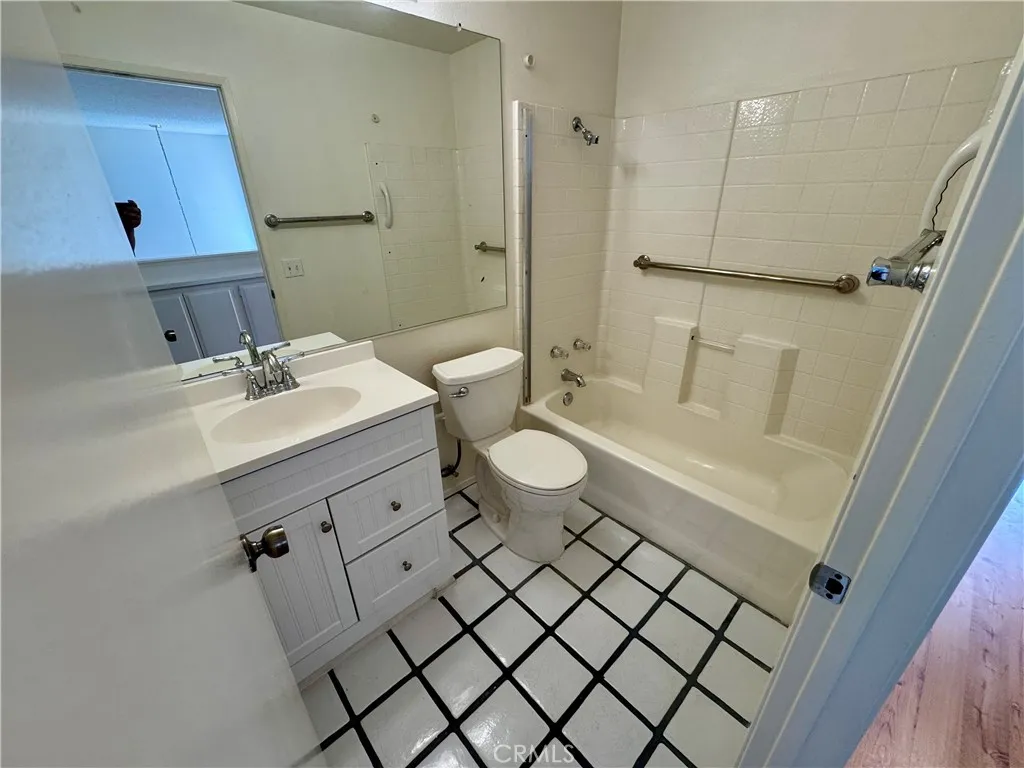 2001 Via Como 103, Corona, California 92881 home-pic-16