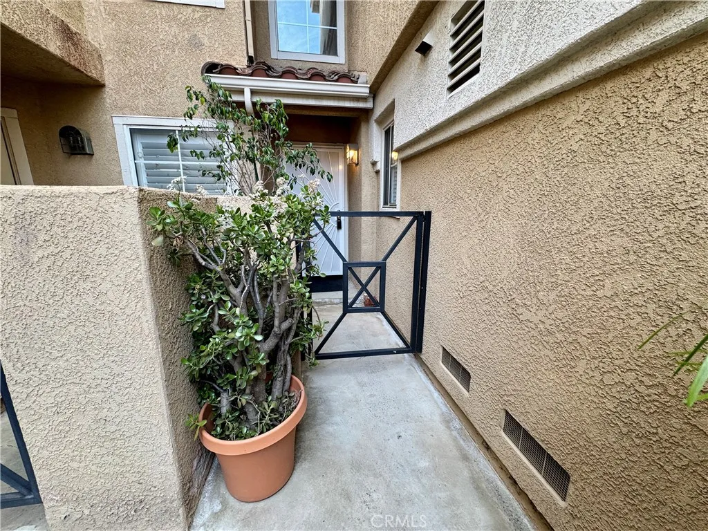 2001 Via Como 103, Corona, California 92881 home-pic-4
