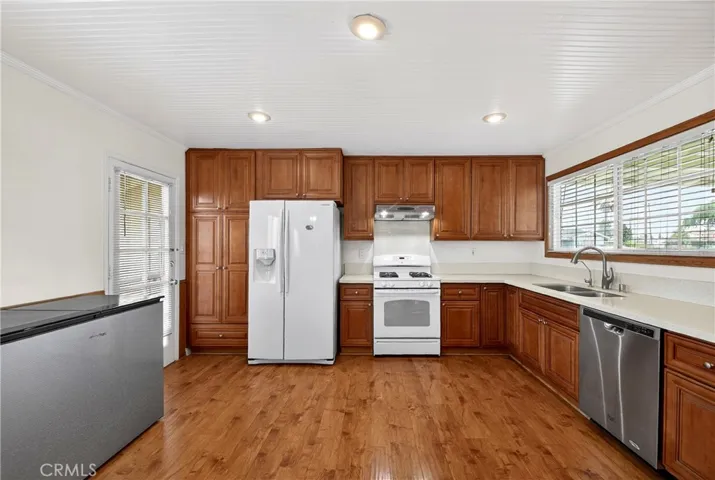 7961 La Corona Way, Buena Park, California 90620