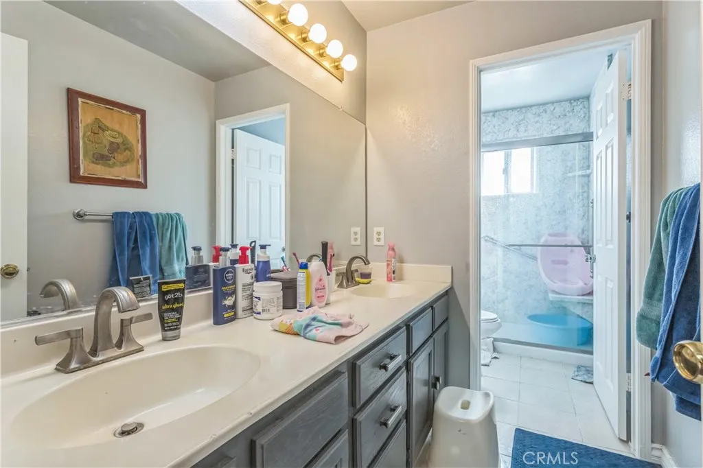 18641 Nathan Hill, Canyon Country, California 91351 home-pic-22