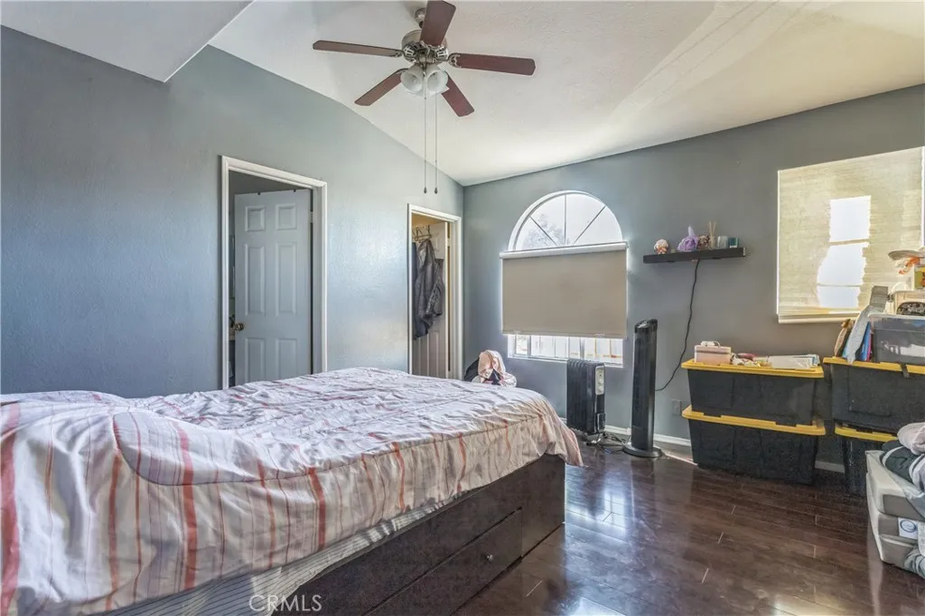 18641 Nathan Hill, Canyon Country, California 91351 home-pic-18