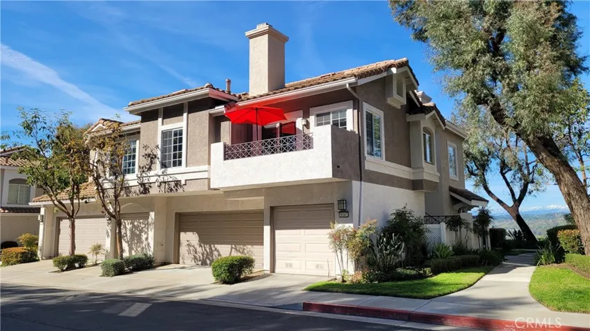 Gorgeous Location on Sandstone Drive, Welcome Home!