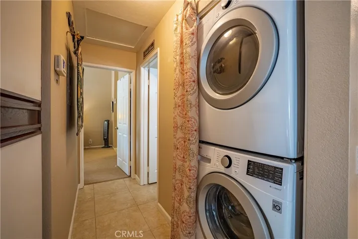 Convenient Stacking Washer/Dryer