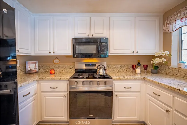 New Whirlpool Gas Range