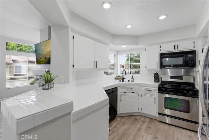 8070 E Oak Ridge Circle, Anaheim, California 92808