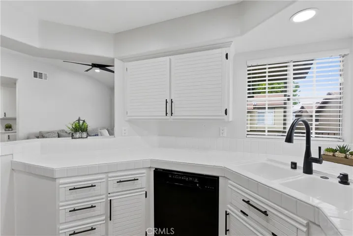 8070 E Oak Ridge Circle, Anaheim, California 92808