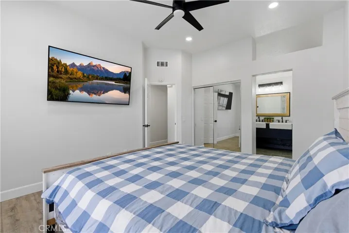 8070 E Oak Ridge Circle, Anaheim, California 92808