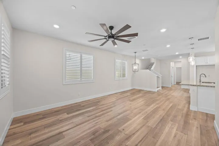 RaeAllenMedia Sonieta Ct-5