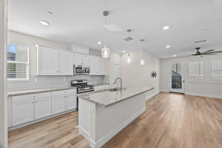 RaeAllenMedia Sonieta Ct-7