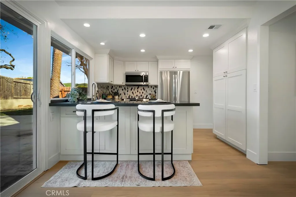 29321 Trailway Lane, Agoura Hills, California 91301 home-pic-8