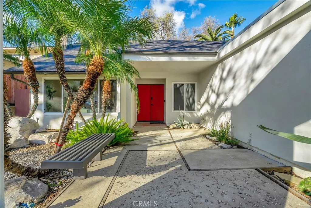 29321 Trailway Lane, Agoura Hills, California 91301 home-pic-2