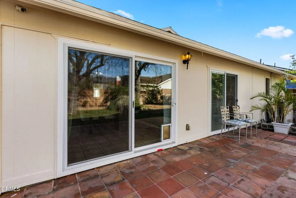 12446 Herrick Avenue, Sylmar, California 91342 home-pic-35
