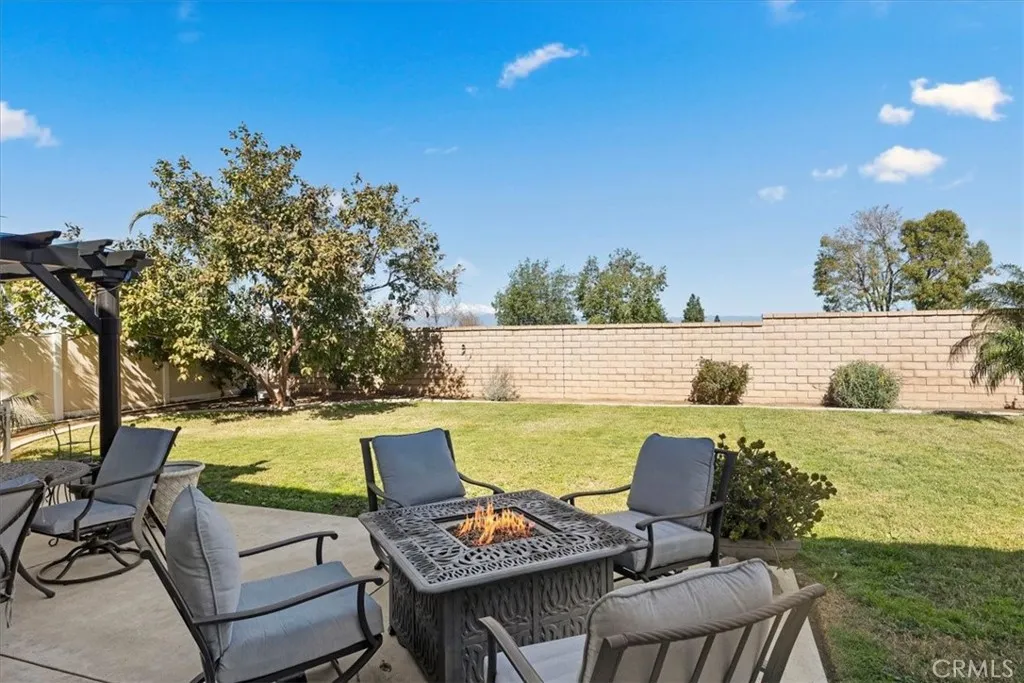 825 Derby, Corona, California 92882 home-pic-52