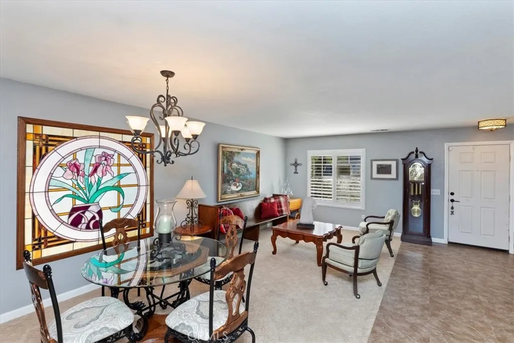 825 Derby, Corona, California 92882 home-pic-8