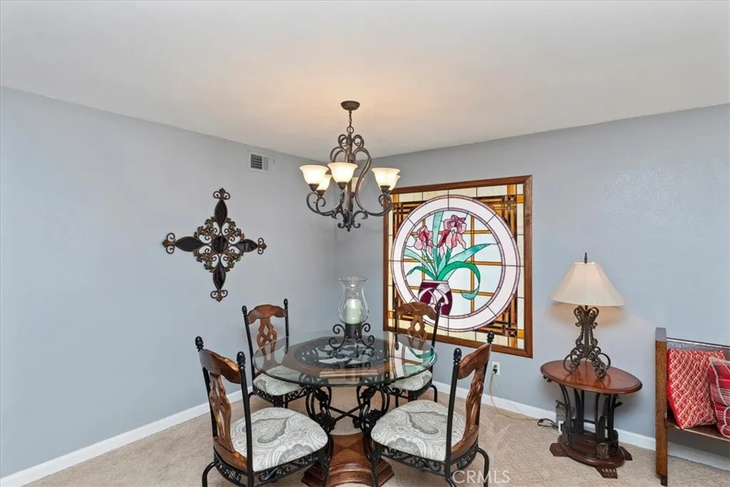 825 Derby, Corona, California 92882 home-pic-11